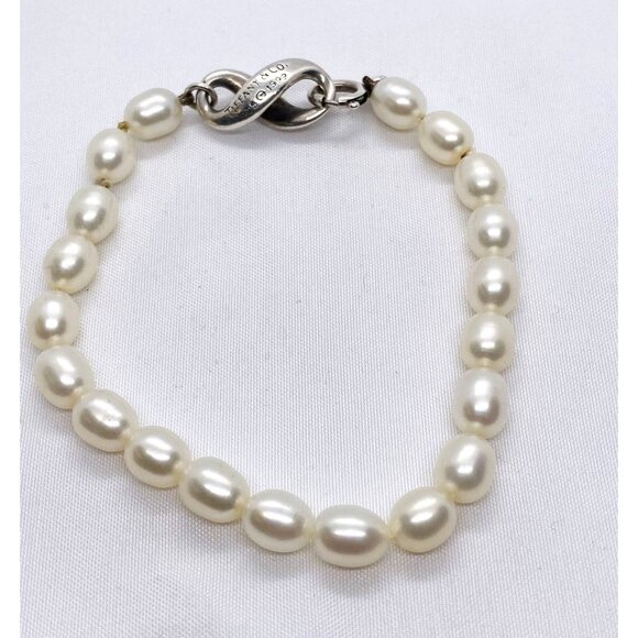 Tiffany & Co Sterling Silver 925 Pearl Infinity Bracelet 7.5” Bracelet